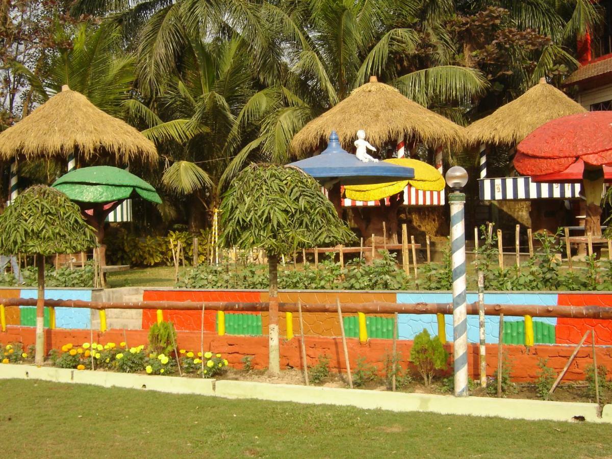 Palm Village Resort Kolkata Bagian luar foto