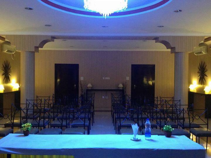 Palm Village Resort Kolkata Bagian luar foto